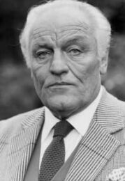 Charles Gray