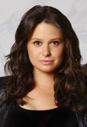 Katie Lowes