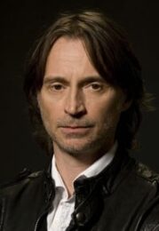 Robert Carlyle