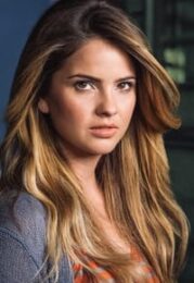 Shelley Hennig