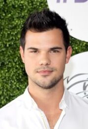 Taylor Lautner